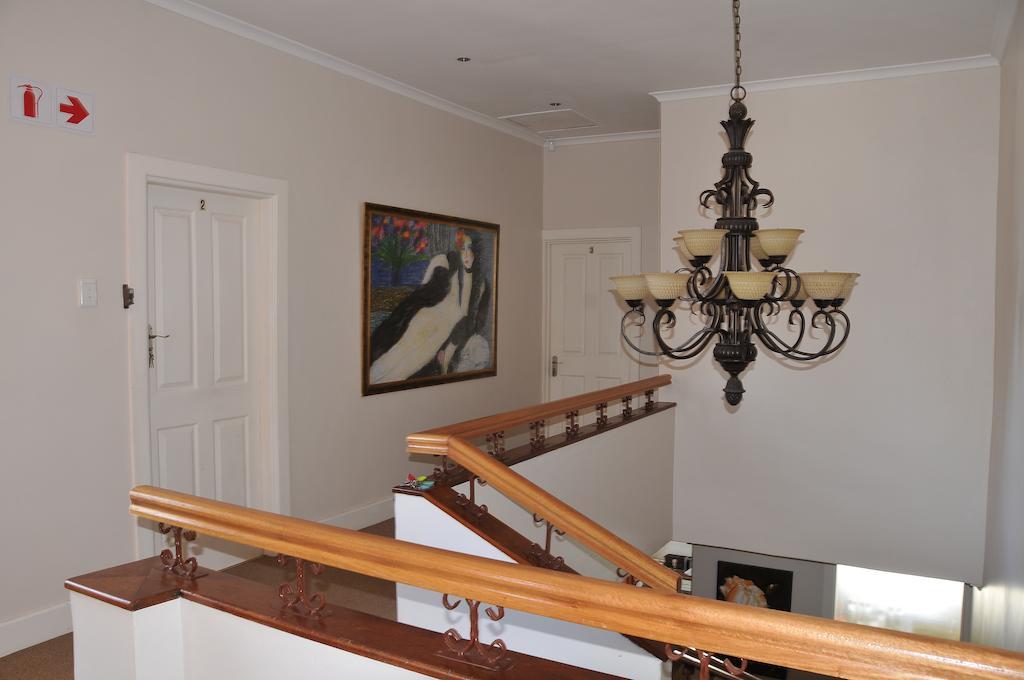 A&A Guesthouse Port Elizabeth Exterior photo