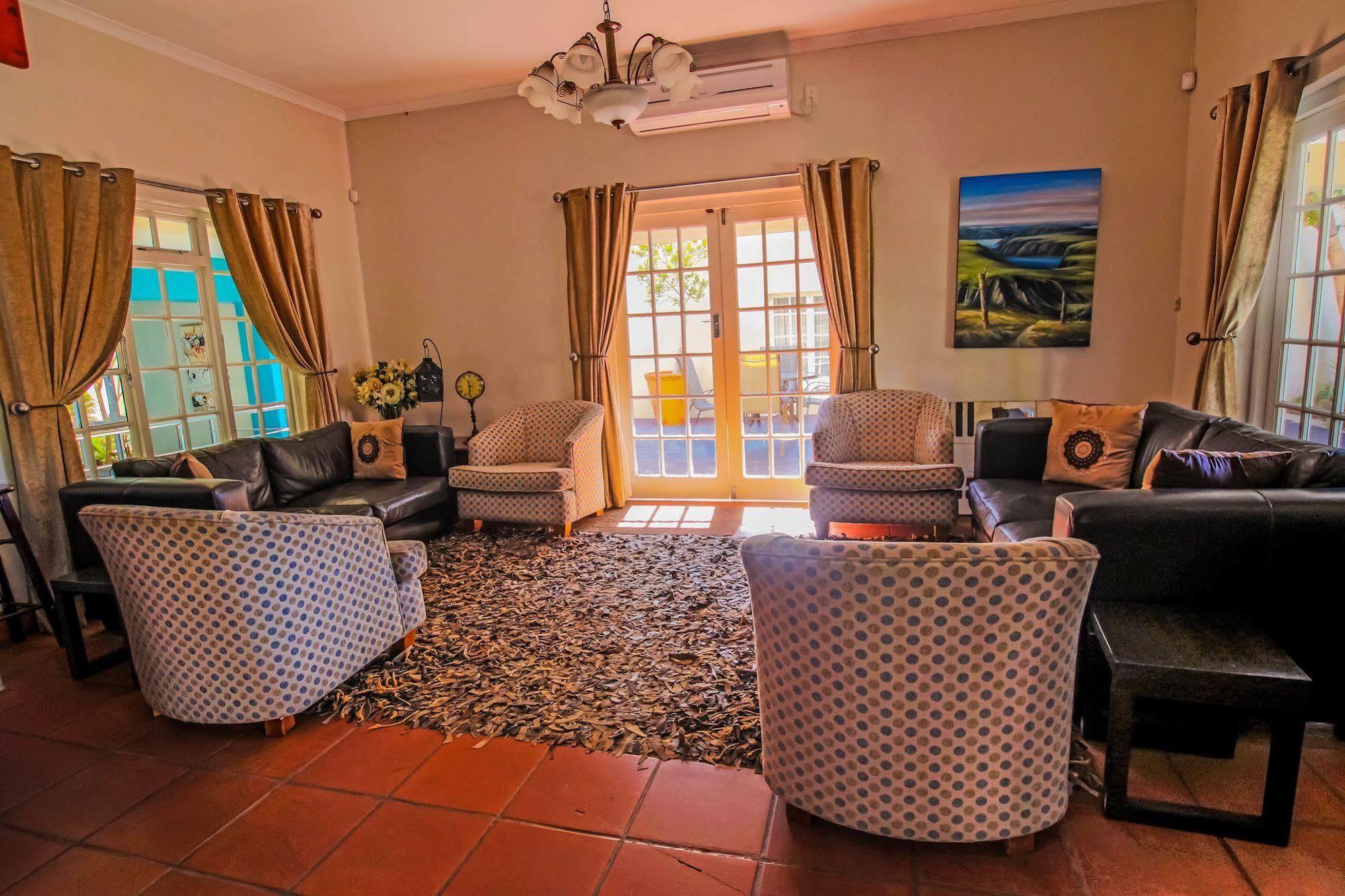 A&A Guesthouse Port Elizabeth Exterior photo